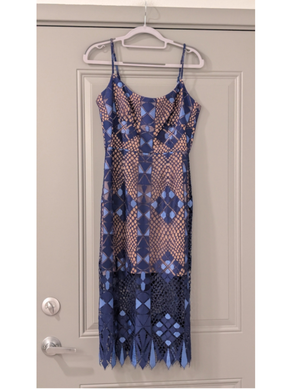 BCBGMAXAZRIA Navy Blue Geometric Lace Scalloped Hem Midi Dress Size 4